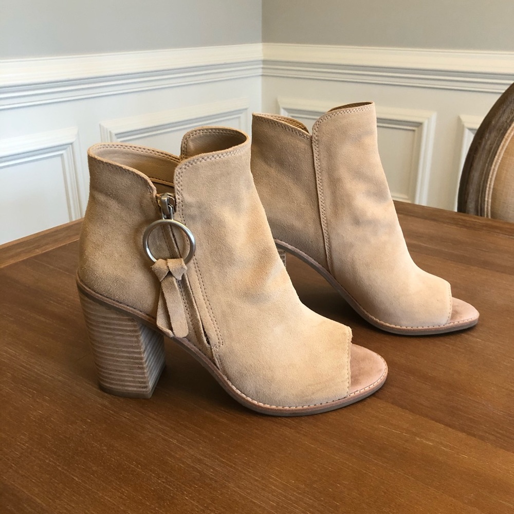 Open toe Booties - Picture 3 of 5